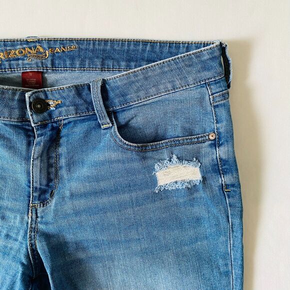 Arizona Jean Co Womens‎ Blue Denim Stretch Distressed Shorts Sz 11 - Picture 5 of 10